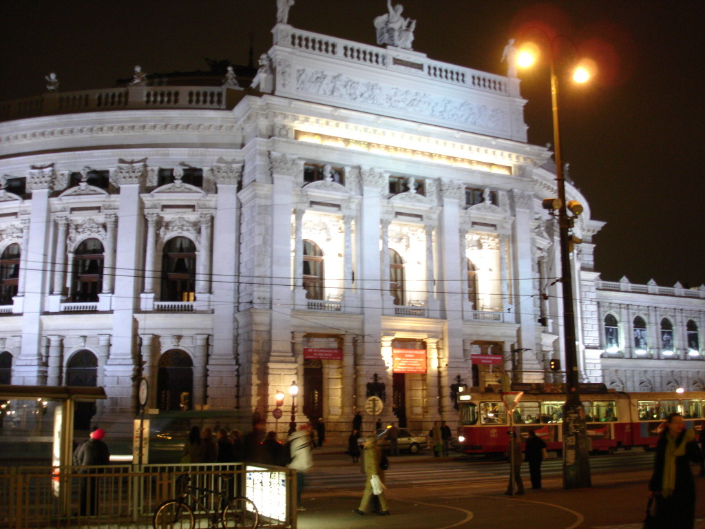 Burgtheater Wien gegebüber dem Rathaus